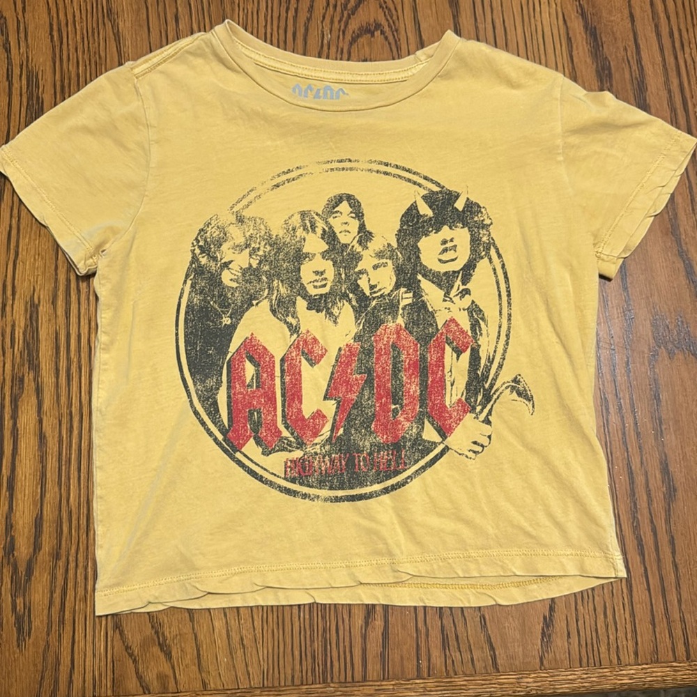 Women’s adult small AC DC cropped TShirt